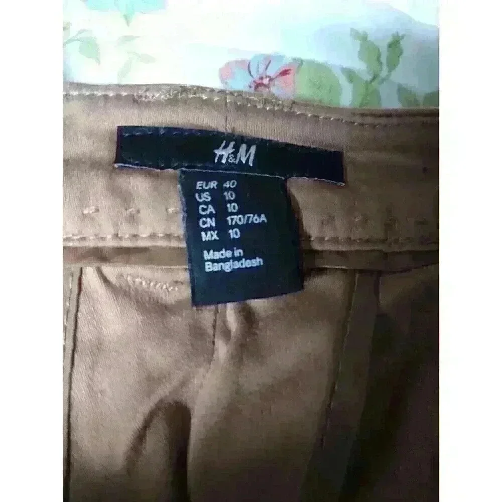 H&M Women's Brown/Tan Khaki Pants Size 10 Tapered